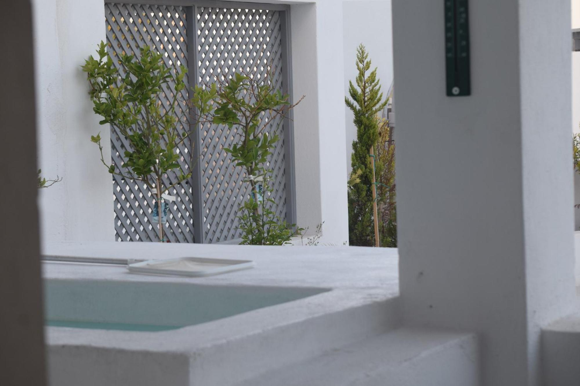 Sea Paradise - Seaside & Private Jacuzzi Oía